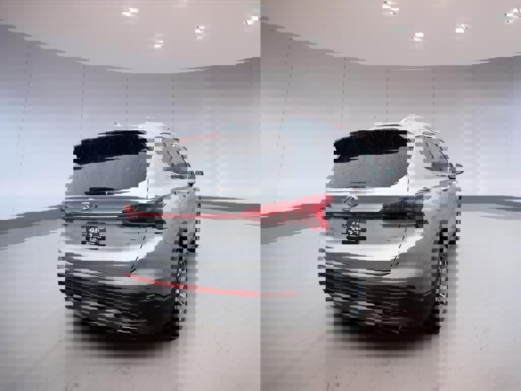 Used 2023 Hyundai Santa Fe SEL image 4