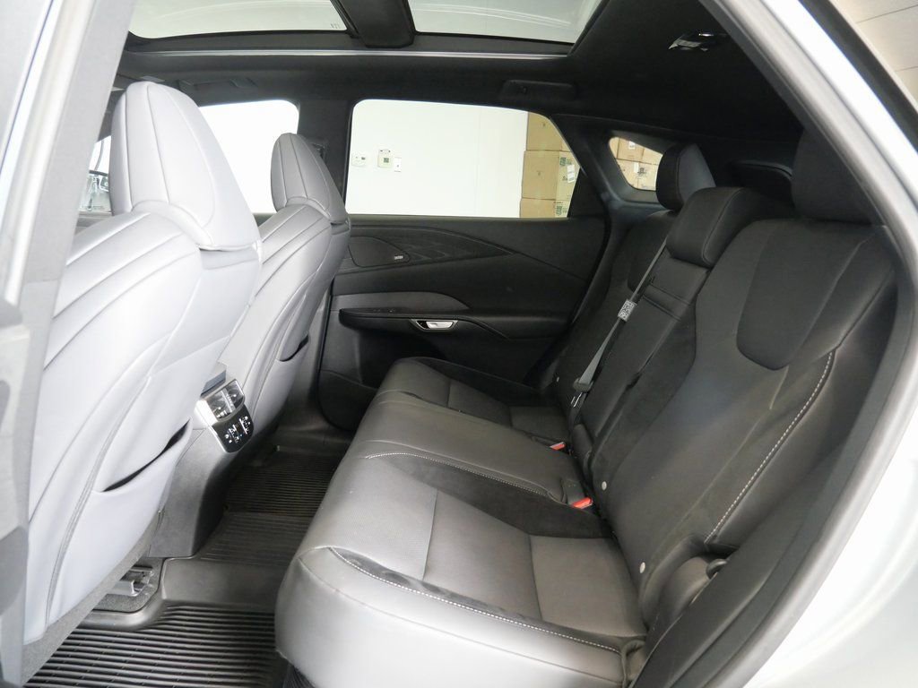 Used 2023 Lexus RX 500h F Sport image 22