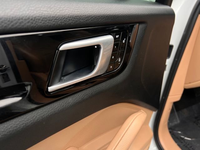 Used 2019 Porsche Cayenne image 11