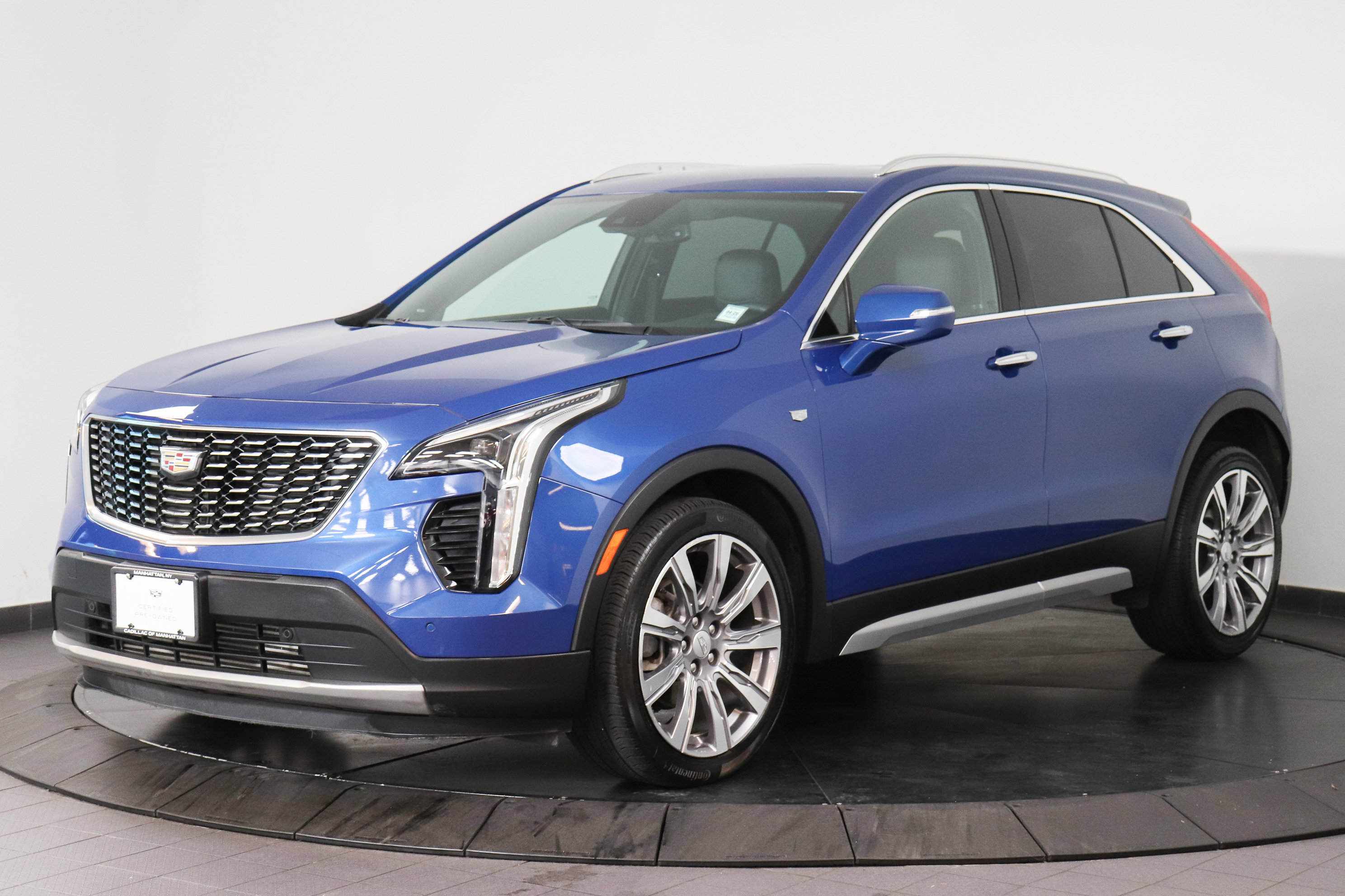 Used 2023 Cadillac XT4 Premium Luxury w/ Driver Assist Package AWD/4WD image 1