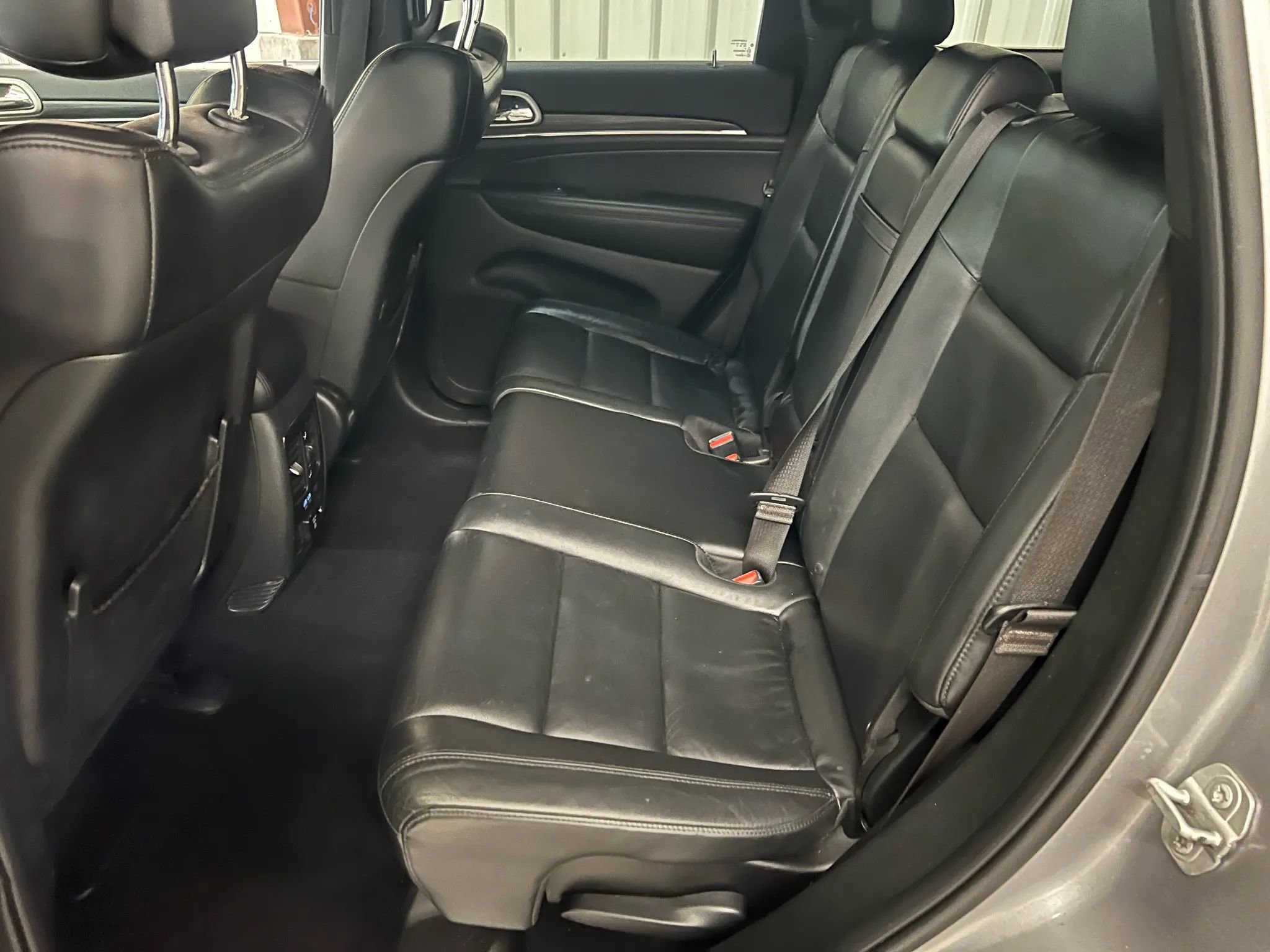 Used 2019 Jeep Grand Cherokee Limited image 35