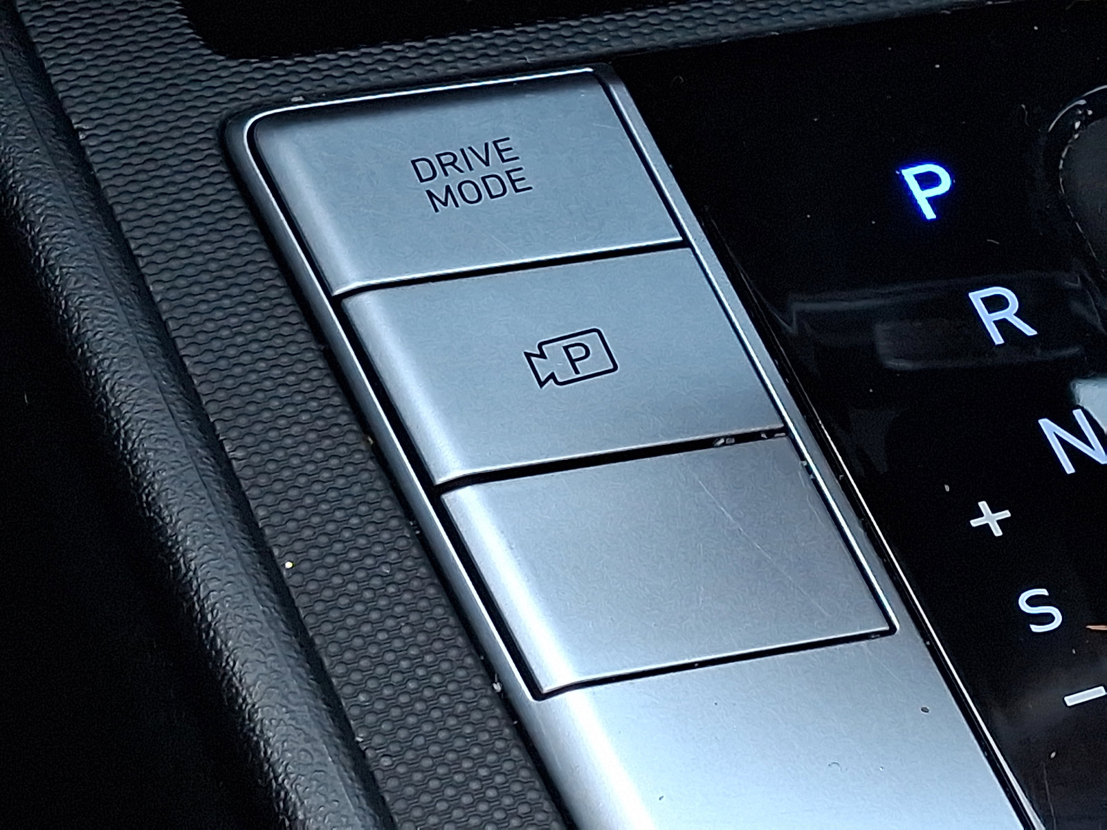 Used 2024 Hyundai Elantra SEL FWD image 26