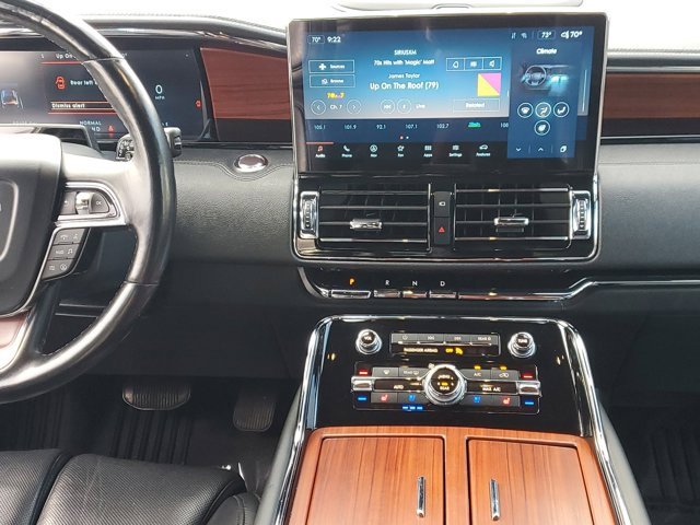 Used 2022 Lincoln Navigator Reserve image 19