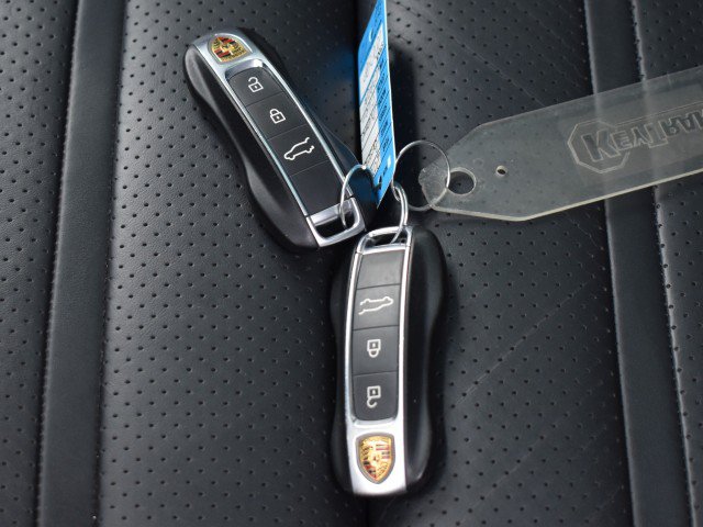Used 2021 Porsche Cayenne AWD/4WD image 25