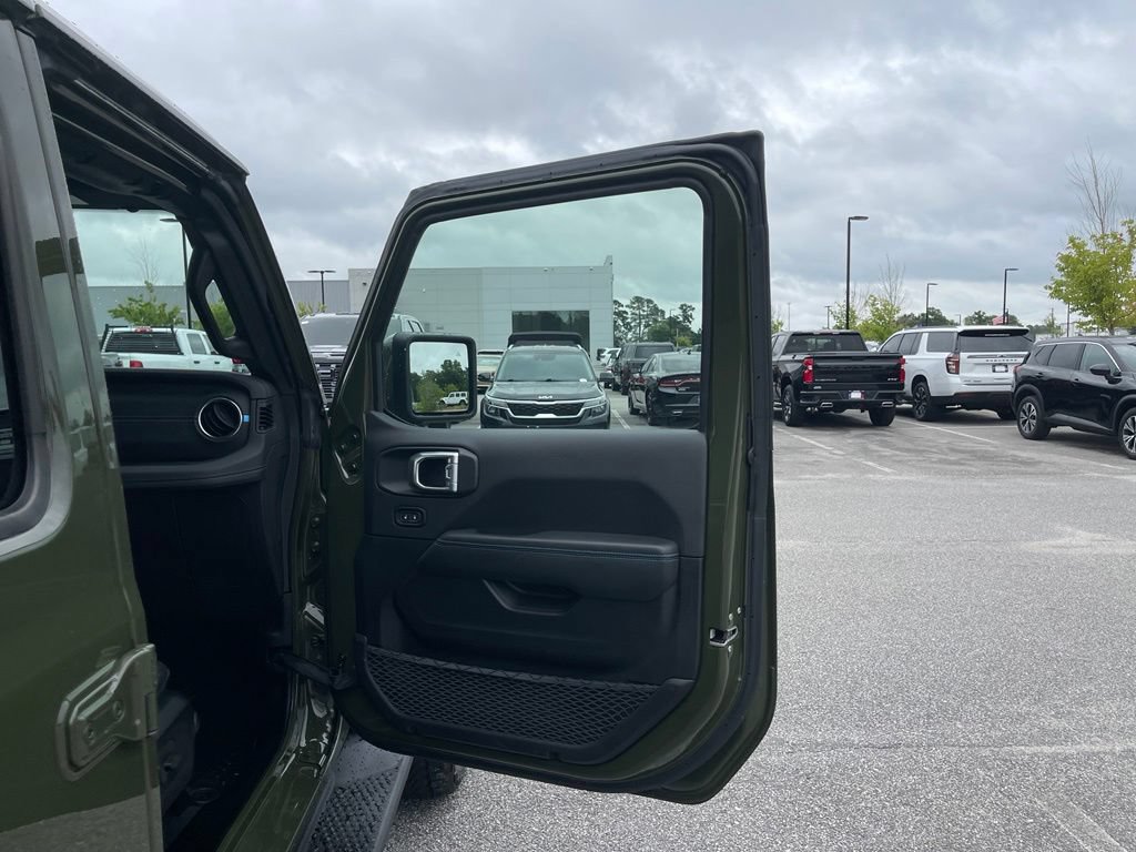 Used 2024 Jeep Wrangler High Altitude AWD/4WD image 53