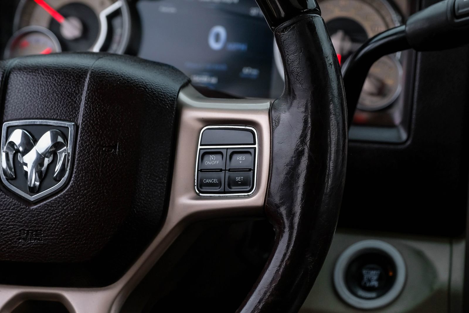 Used 2015 RAM 3500 Laramie Longhorn AWD/4WD image 22
