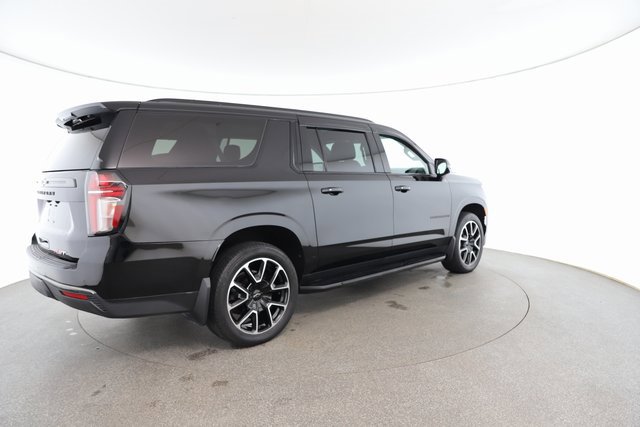 Used 2022 Chevrolet Suburban RST image 18
