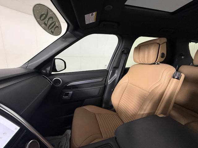 Used 2026 Land Rover Discovery Limited Edition AWD/4WD image 17
