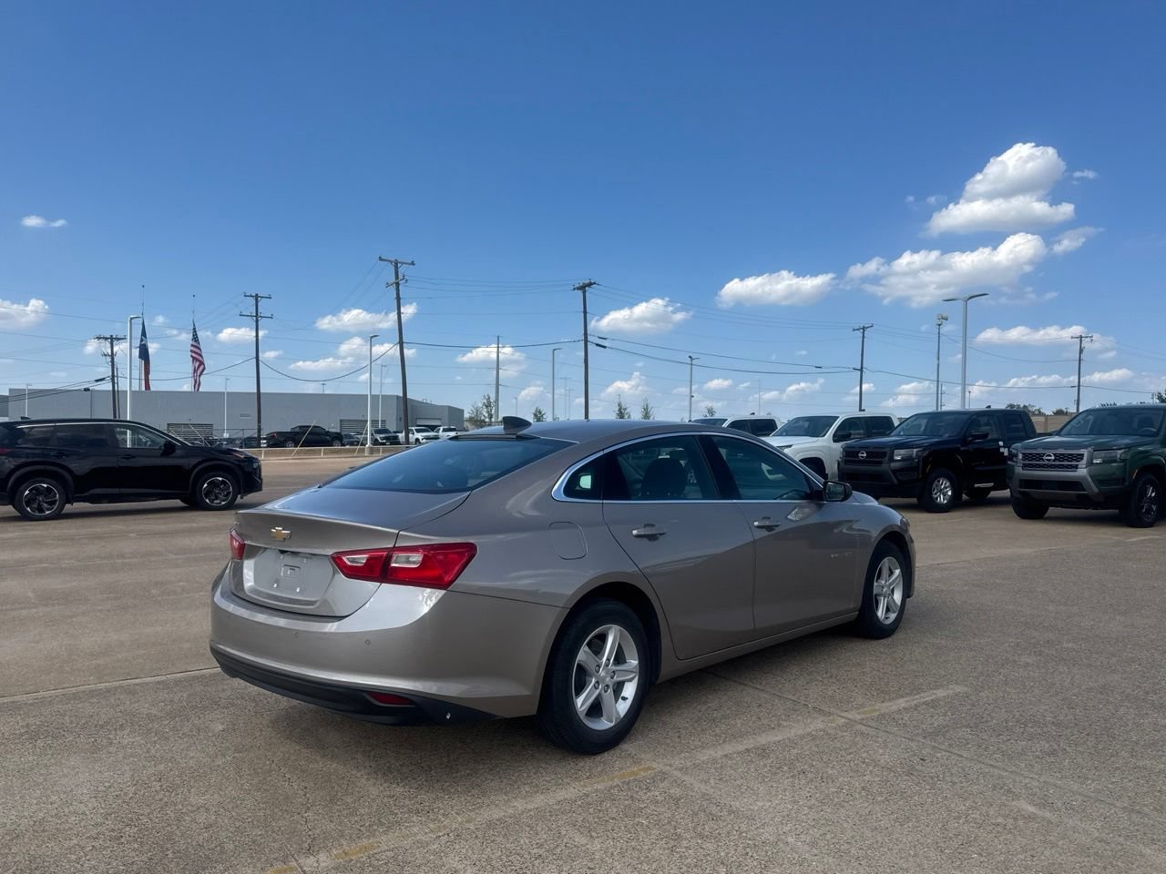 Used 2025 Chevrolet Malibu LS FWD image 24