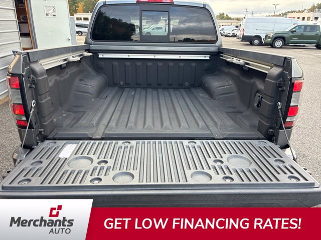 Used 2022 Nissan Frontier SV AWD/4WD image 7
