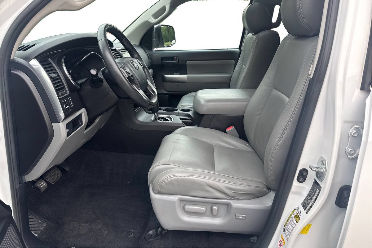 Used 2019 Toyota Sequoia SR5 AWD/4WD image 9