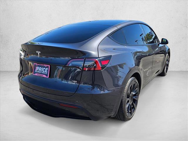 Used 2024 Tesla Model Y Long Range AWD/4WD image 5