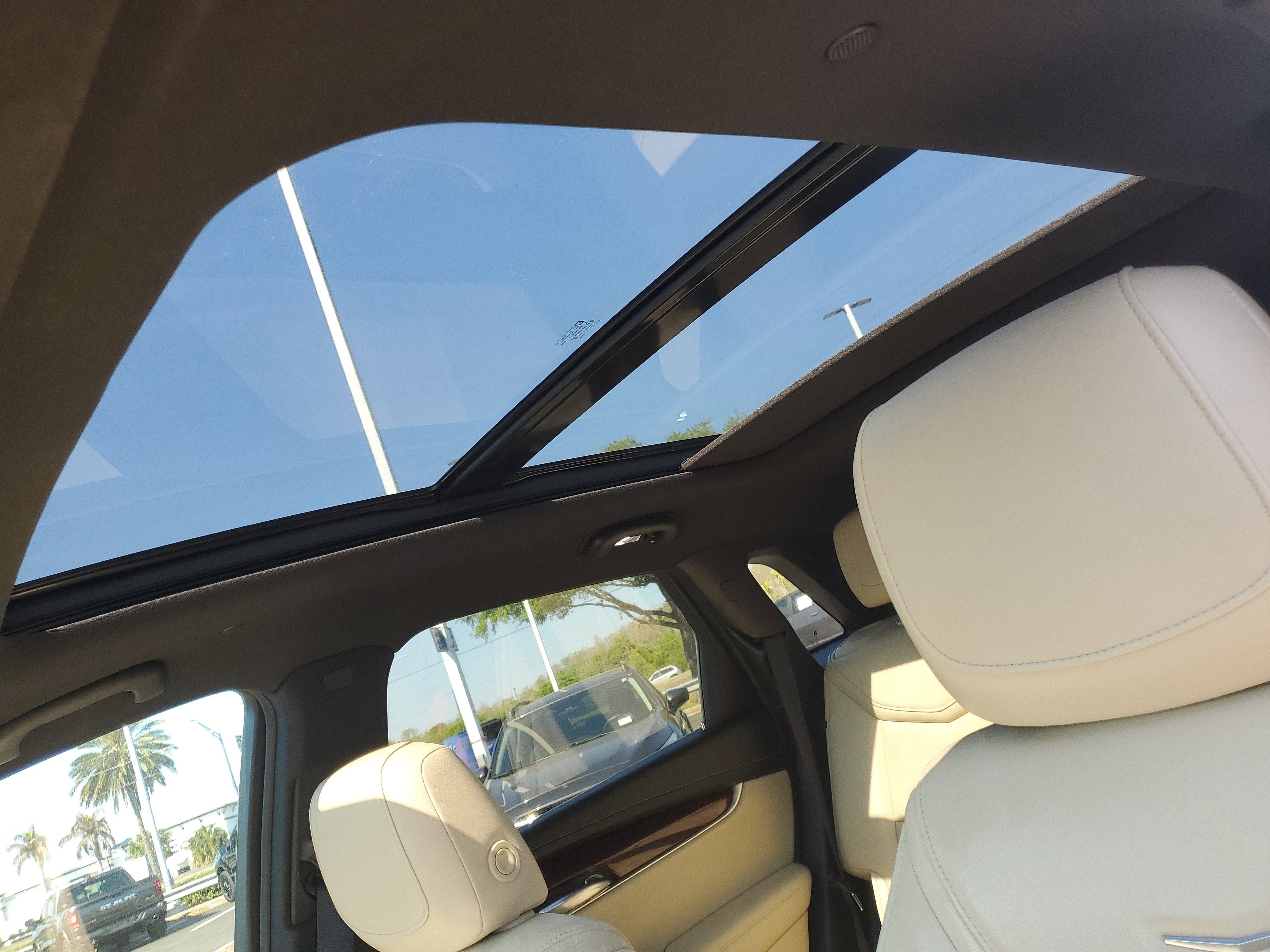 Used 2019 Cadillac XT5 Premium Luxury w/ Driver Assist Package image 14