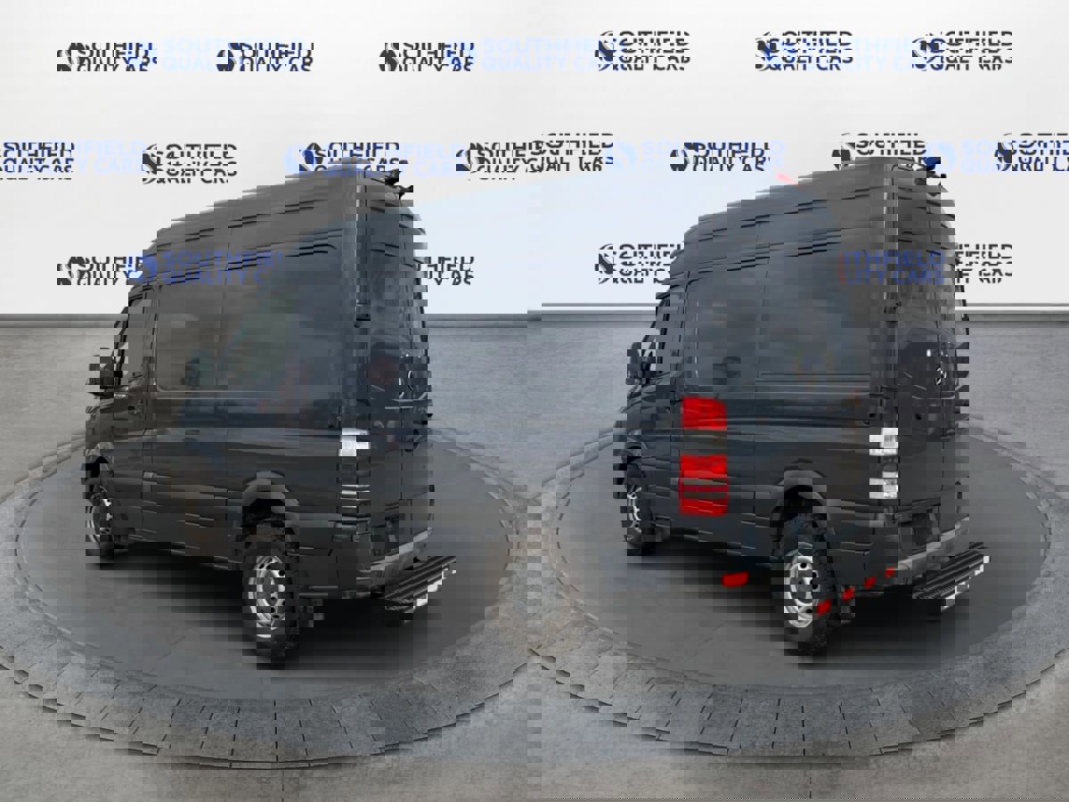 Used 2018 Mercedes-Benz Sprinter 2500 image 4