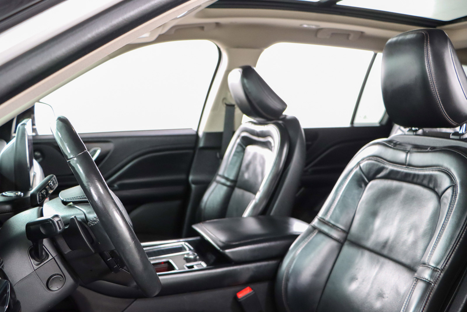 Used 2021 Lincoln Aviator Reserve w/ Equipment Group 201A image 24