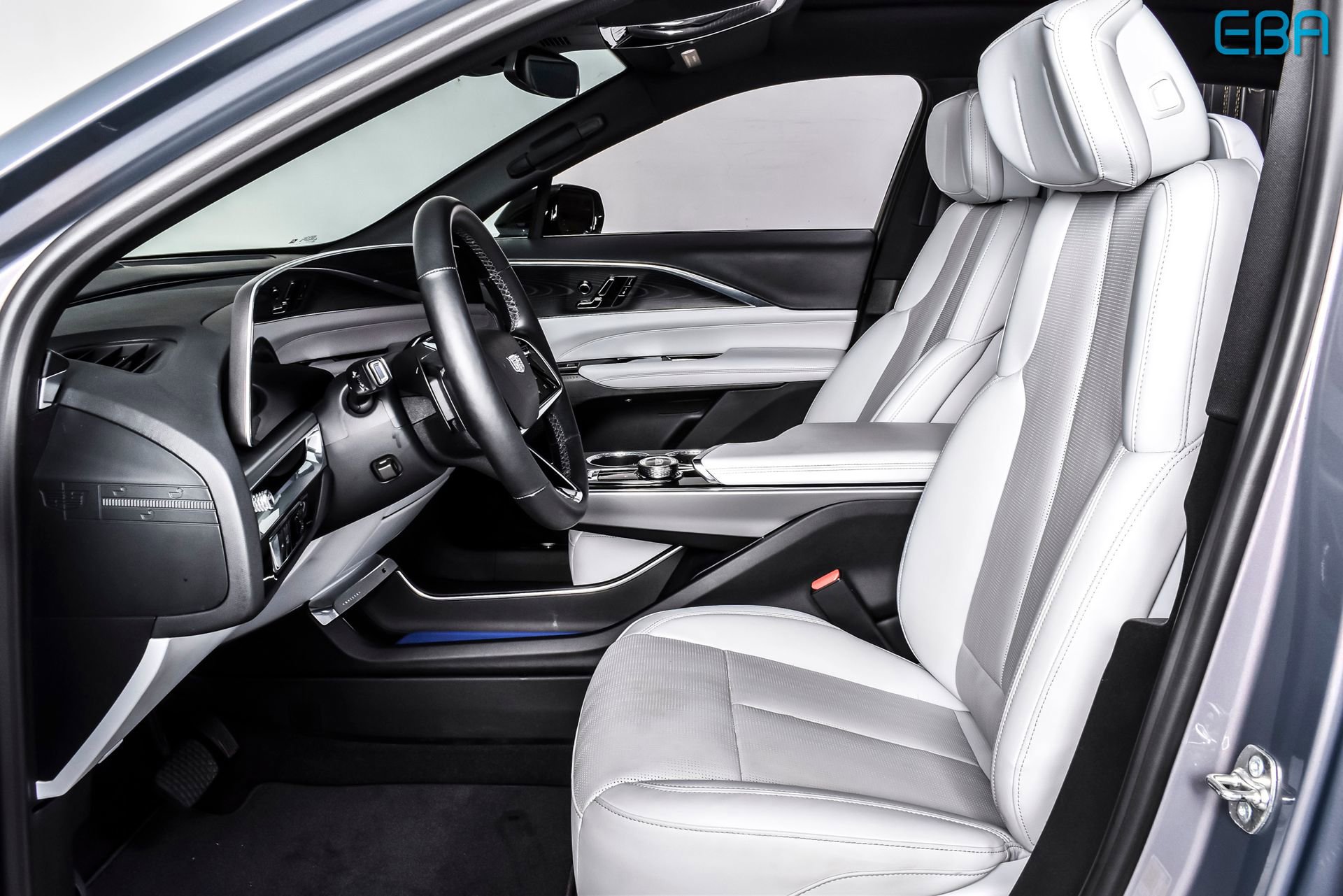 Used 2024 Cadillac Lyriq Luxury image 13