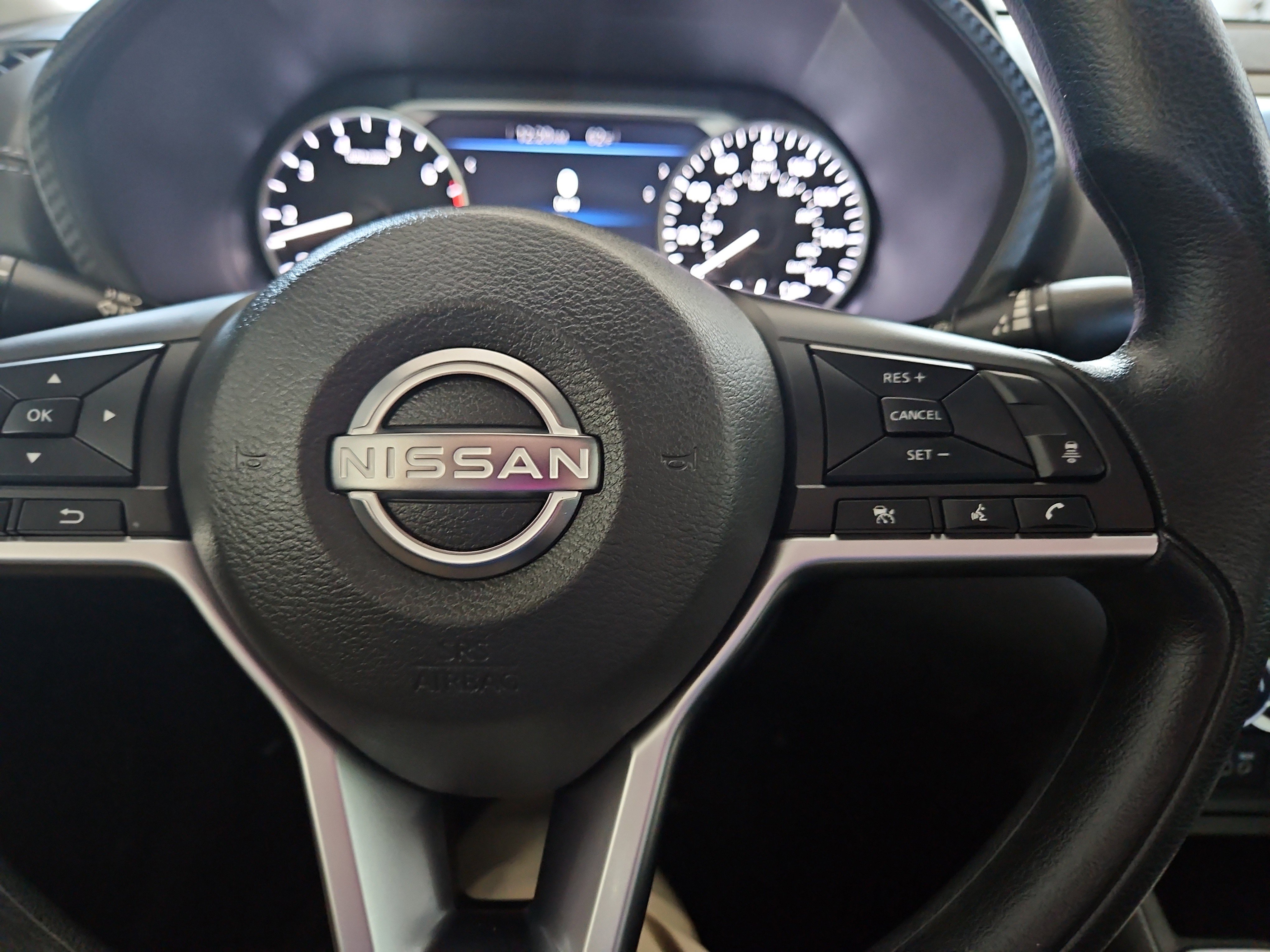 Used 2024 Nissan Sentra SV FWD image 16