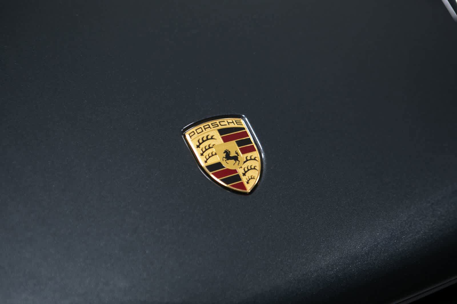 Certified 2026 Porsche Macan AWD/4WD image 17