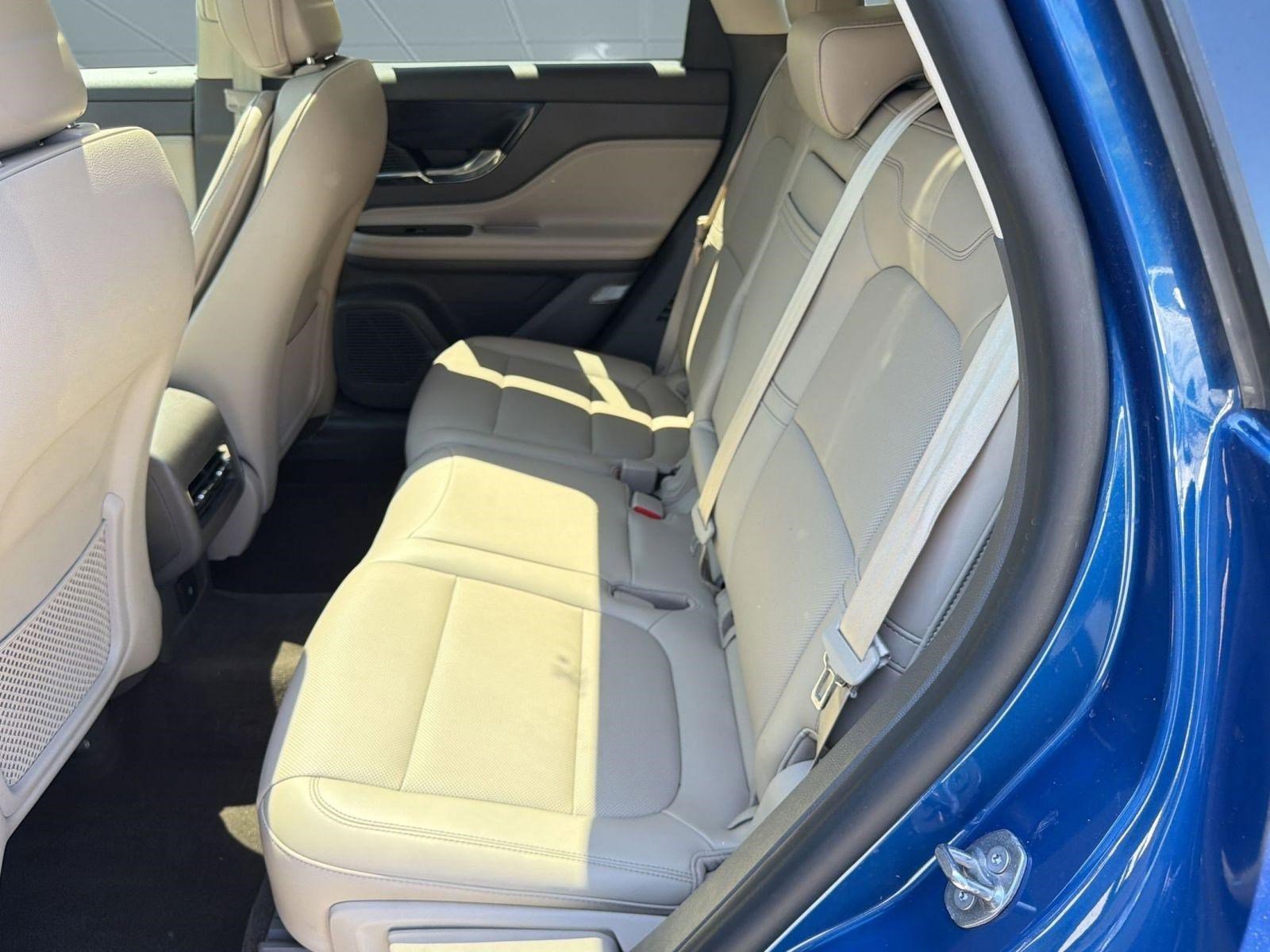Used 2020 Lincoln Corsair FWD w/ Premium Package image 15