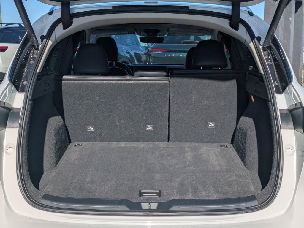 Certified 2025 INFINITI QX50 Luxe image 12