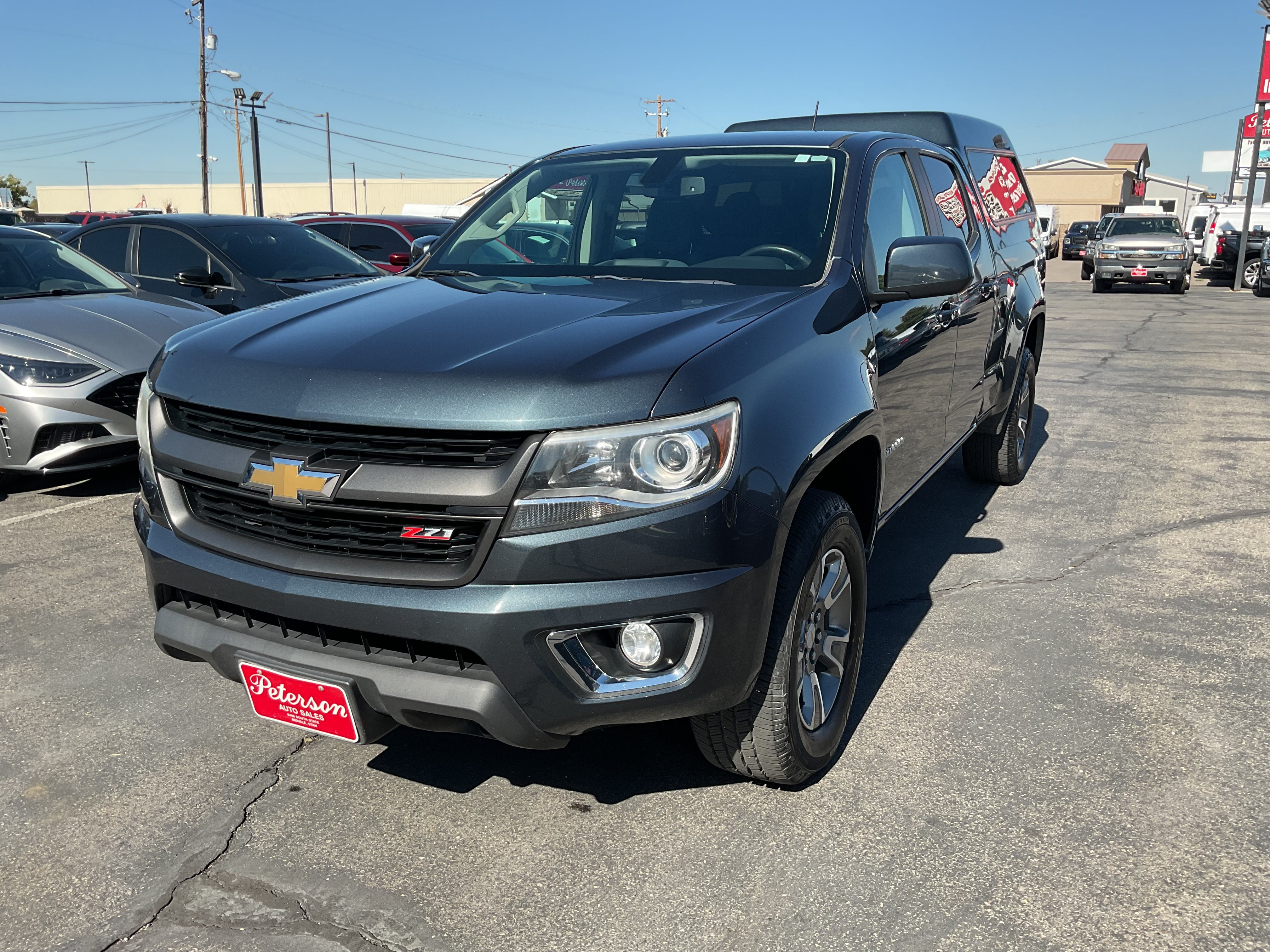 Used 2019 Chevrolet Colorado Z71 AWD/4WD image 2