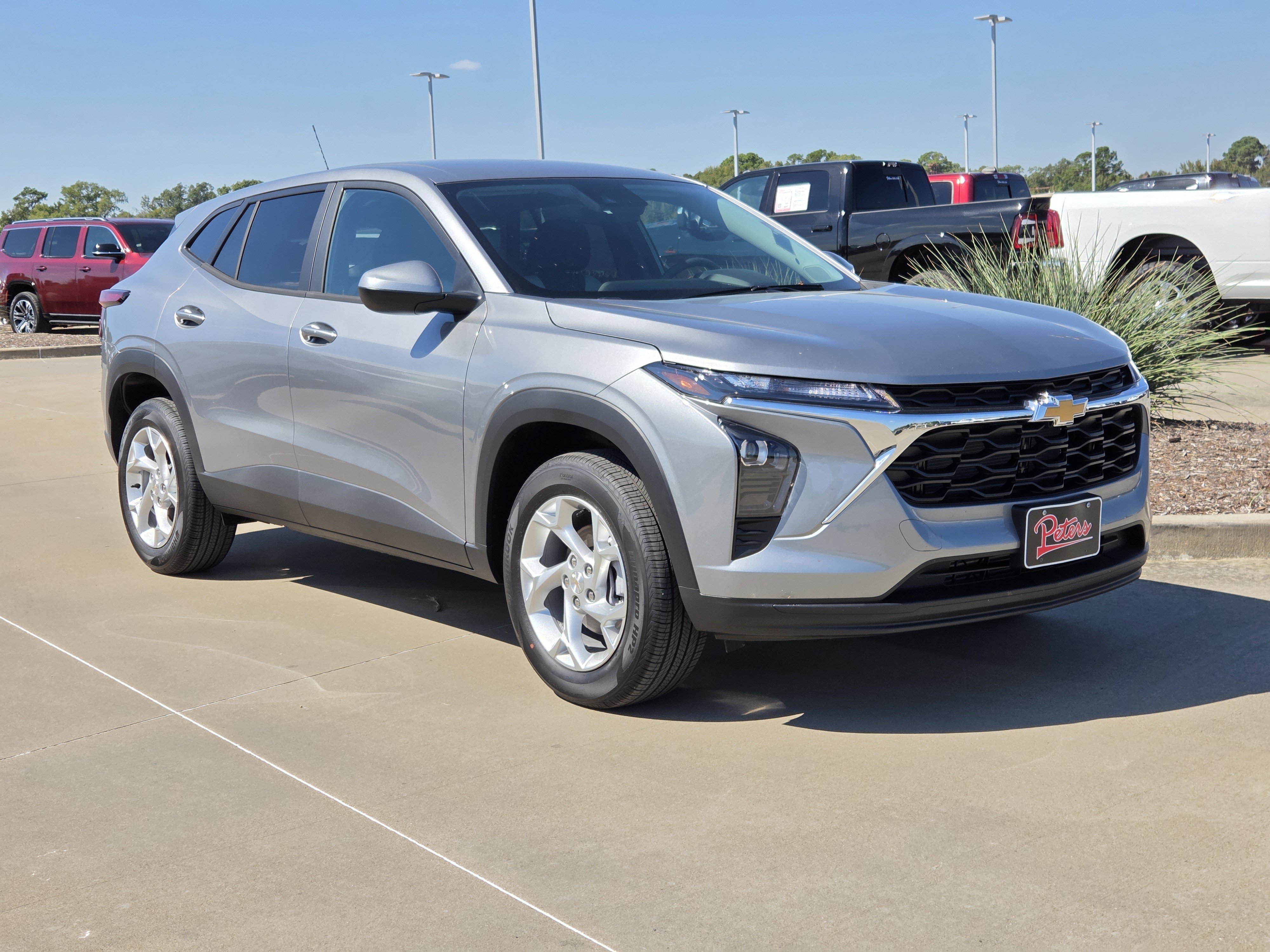 New 2026 Chevrolet Trax LS w/ LS Convenience Package FWD image 1