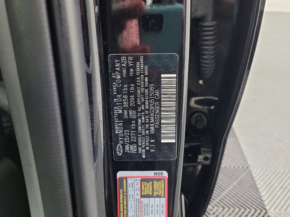 Used 2023 Hyundai Elantra SEL w/ Winter Weather Package FWD image 33
