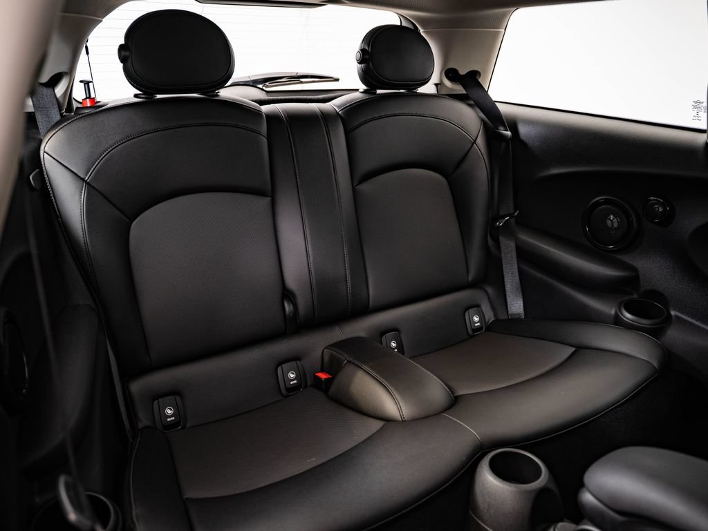 Used 2016 MINI Cooper 2-Door Hardtop FWD image 40
