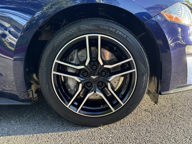 Used 2018 Ford Mustang GT Premium RWD image 14