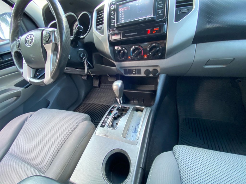 Used 2015 Toyota Tacoma PreRunner w/ TRD Off-Road Package RWD image 27