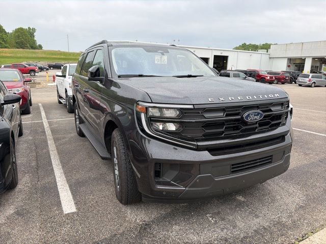 Used 2025 Ford Expedition Active