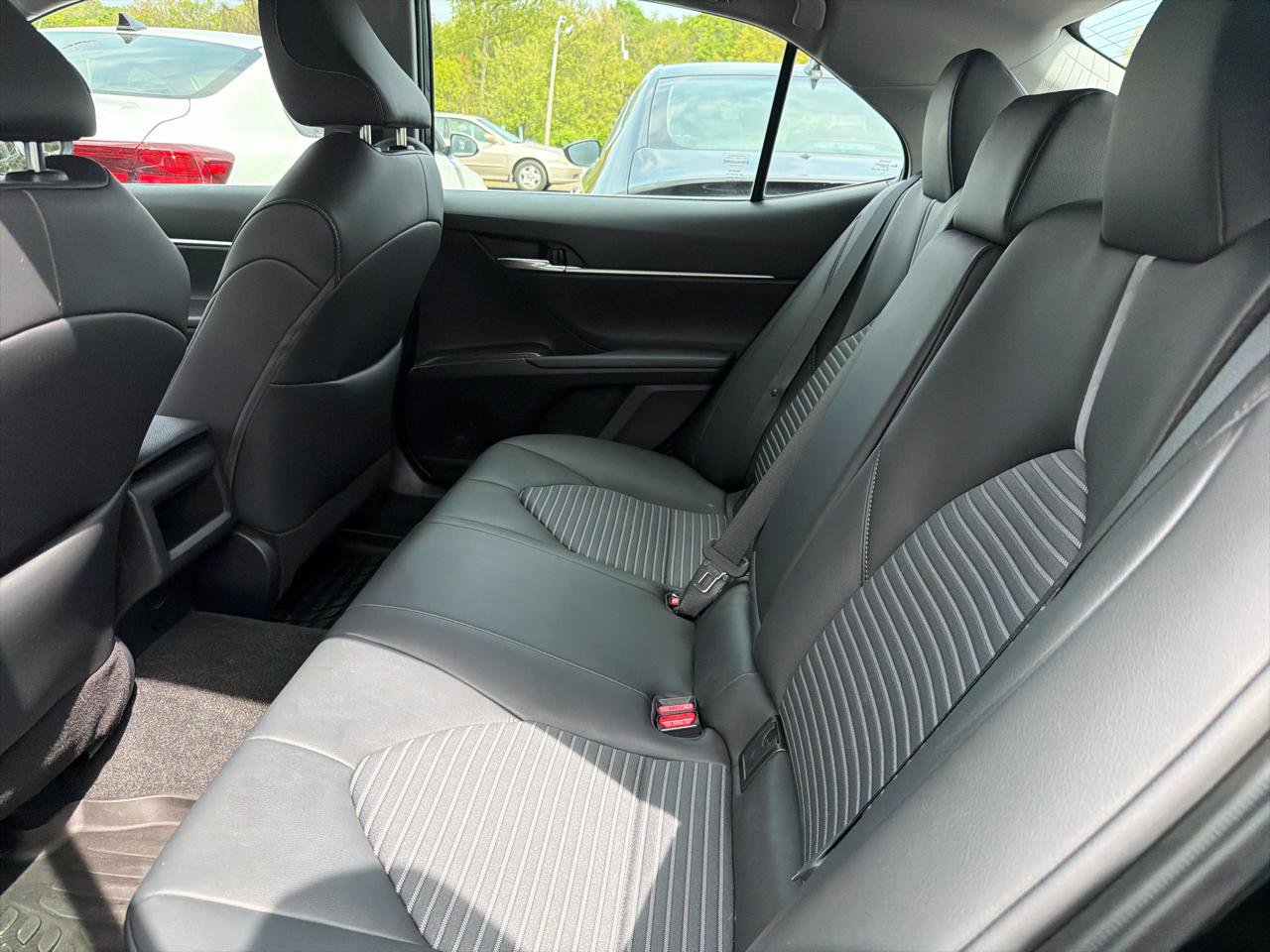 Used 2023 Toyota Camry SE AWD/4WD image 18