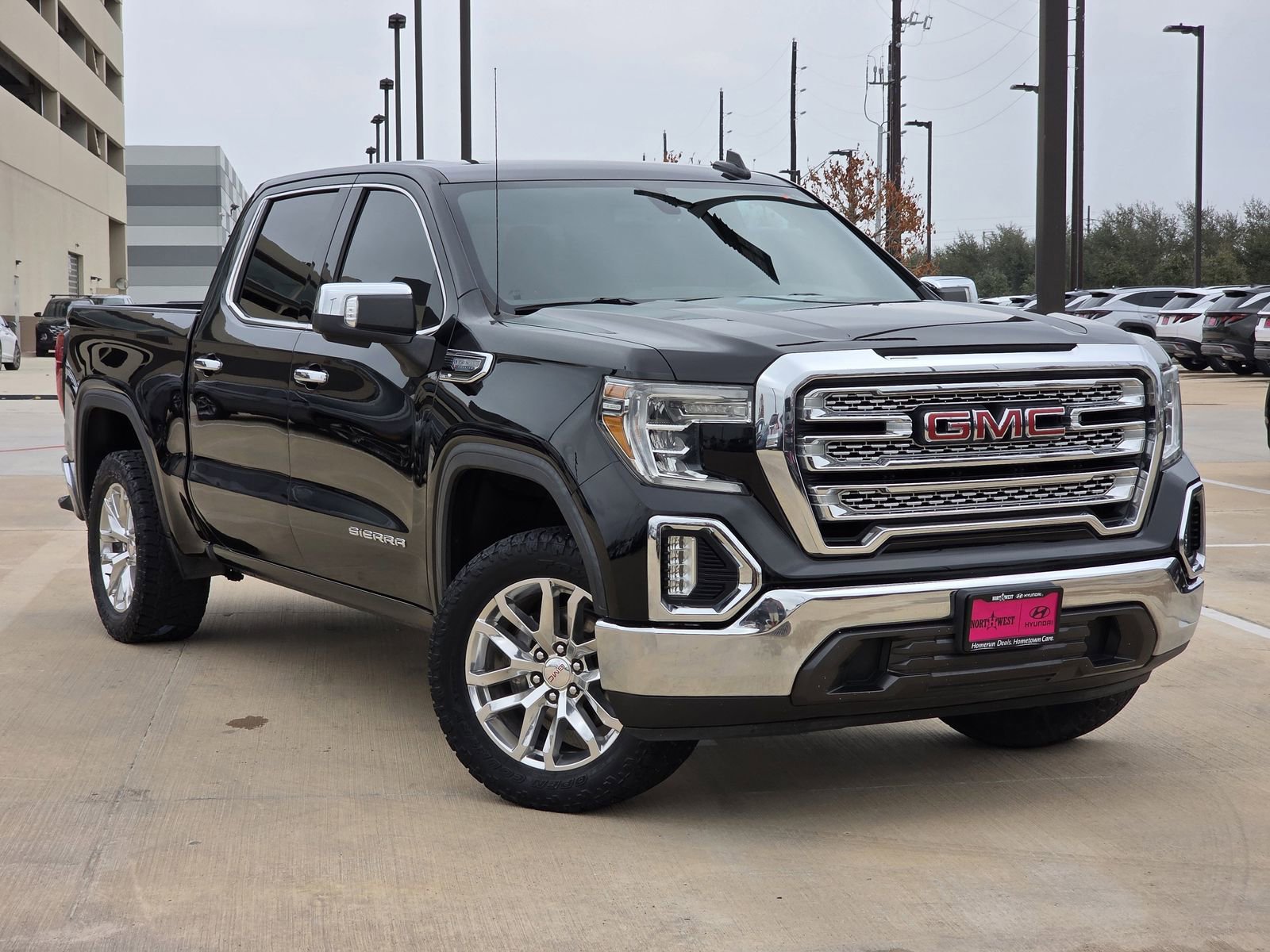 Used 2020 GMC Sierra 1500 SLT image 1