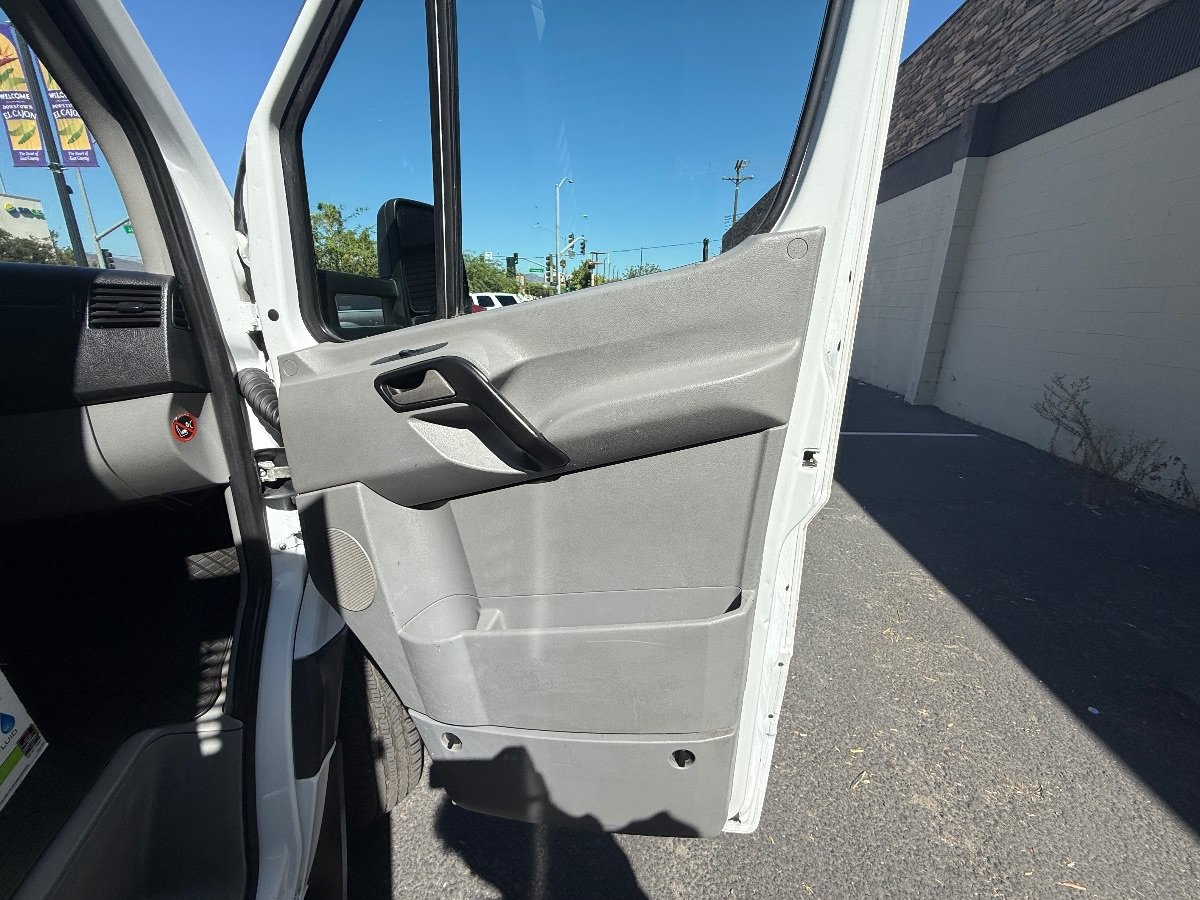 Used 2014 Freightliner Sprinter 3500 w/ Front Bench Seat Package RWD image 15