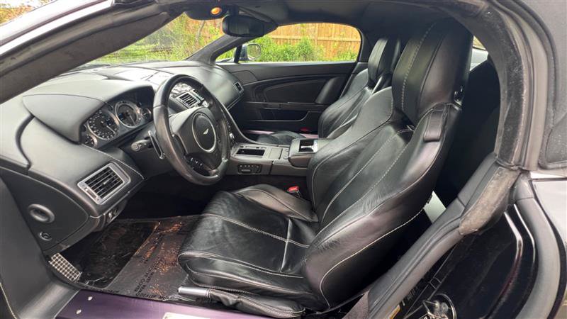 Used 2008 Aston Martin V8 Vantage Roadster RWD image 39