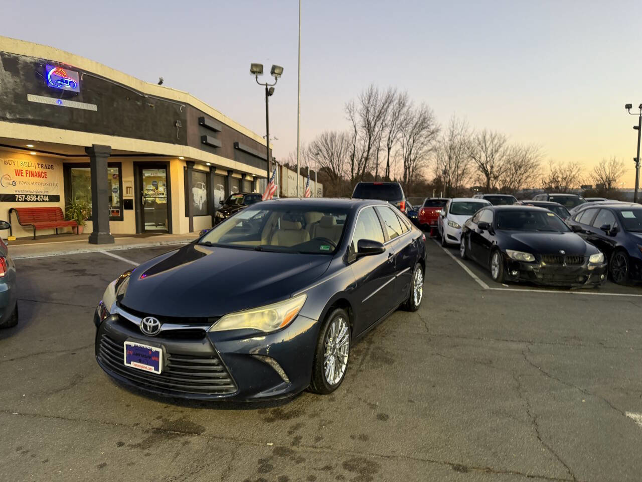 Used 2016 Toyota Camry XLE w/ Moonroof Package