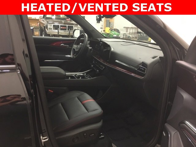 Used 2024 Chevrolet Traverse RS w/ LPO, Floor Liner Package image 15