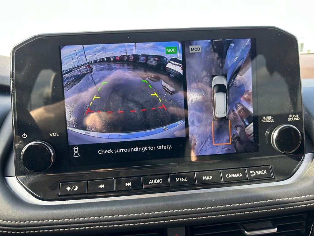 Used 2023 Nissan Rogue Platinum w/ Platinum Premium Package image 14