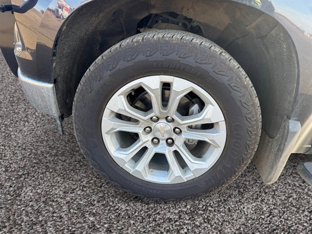 Used 2022 Chevrolet Silverado 1500 LTZ w/ LTZ Premium Package image 14