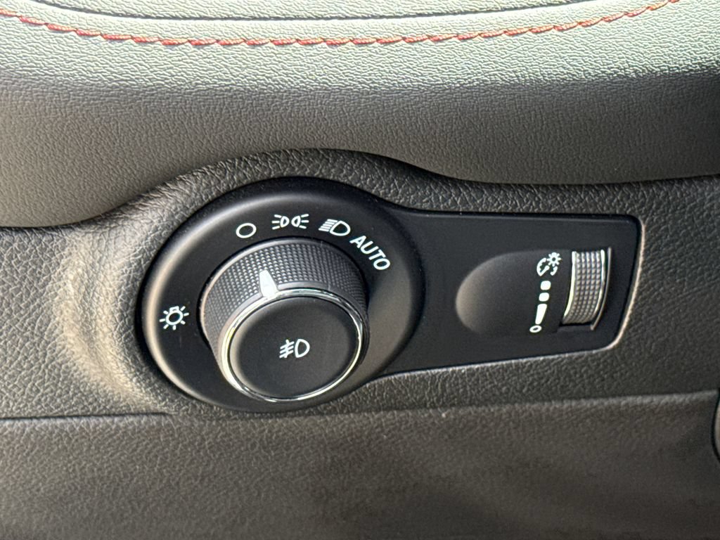 Used 2023 Dodge Durango GT AWD/4WD image 24