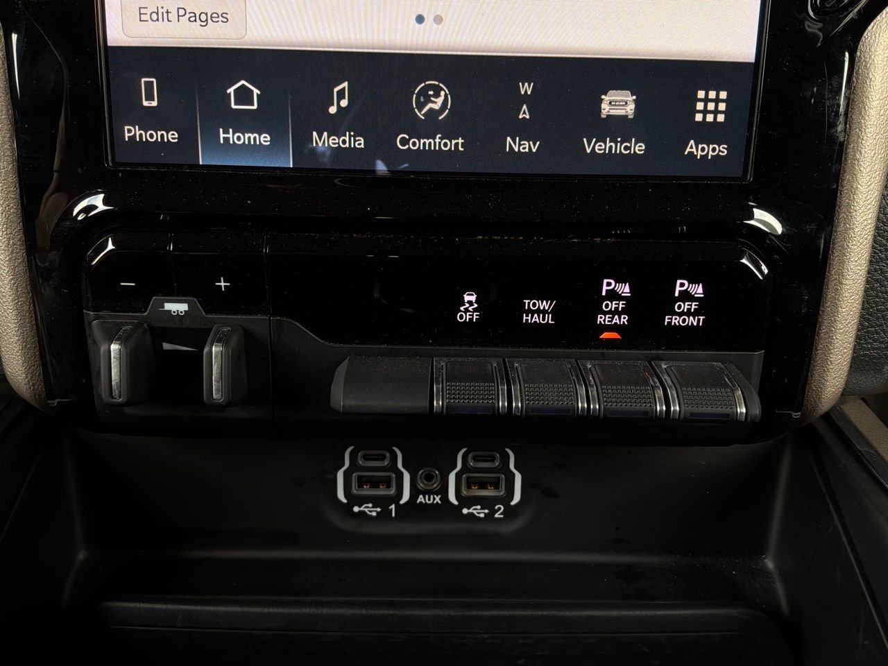 Used 2022 RAM 1500 Laramie w/ Laramie Southwest Edition AWD/4WD image 29