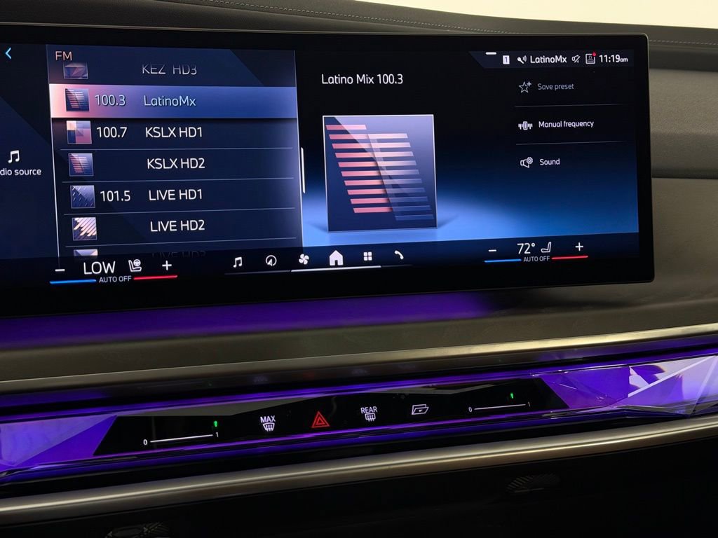 Used 2023 BMW 740i image 17