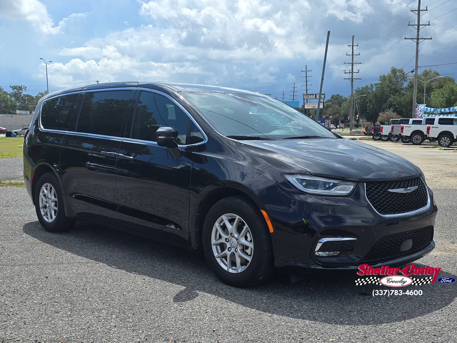 Used 2026 Chrysler Pacifica Select FWD image 9