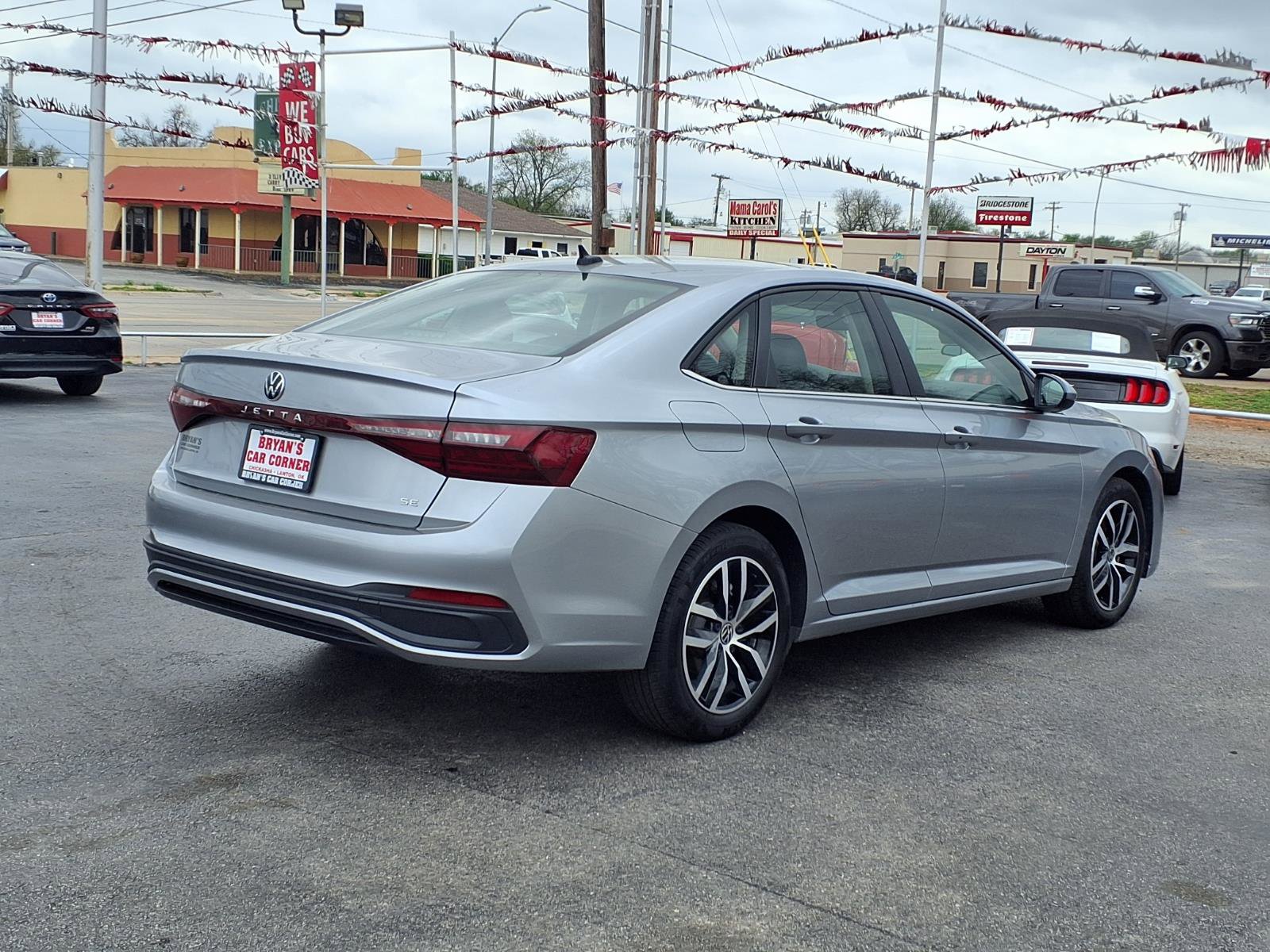 Used 2025 Volkswagen Jetta SE image 20