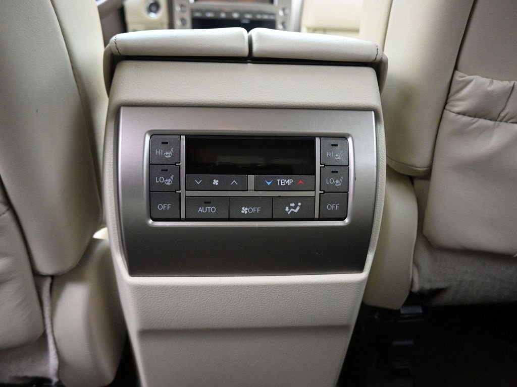Used 2014 Lexus GX 460 image 31