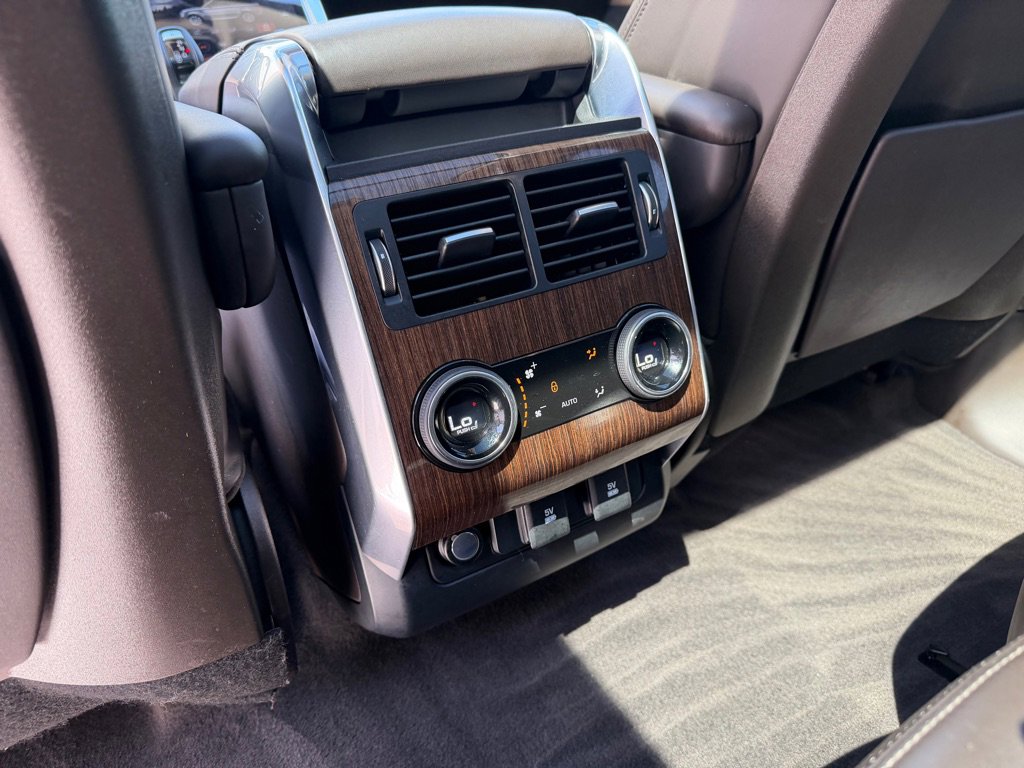 Used 2019 Land Rover Range Rover Sport HSE AWD/4WD image 17