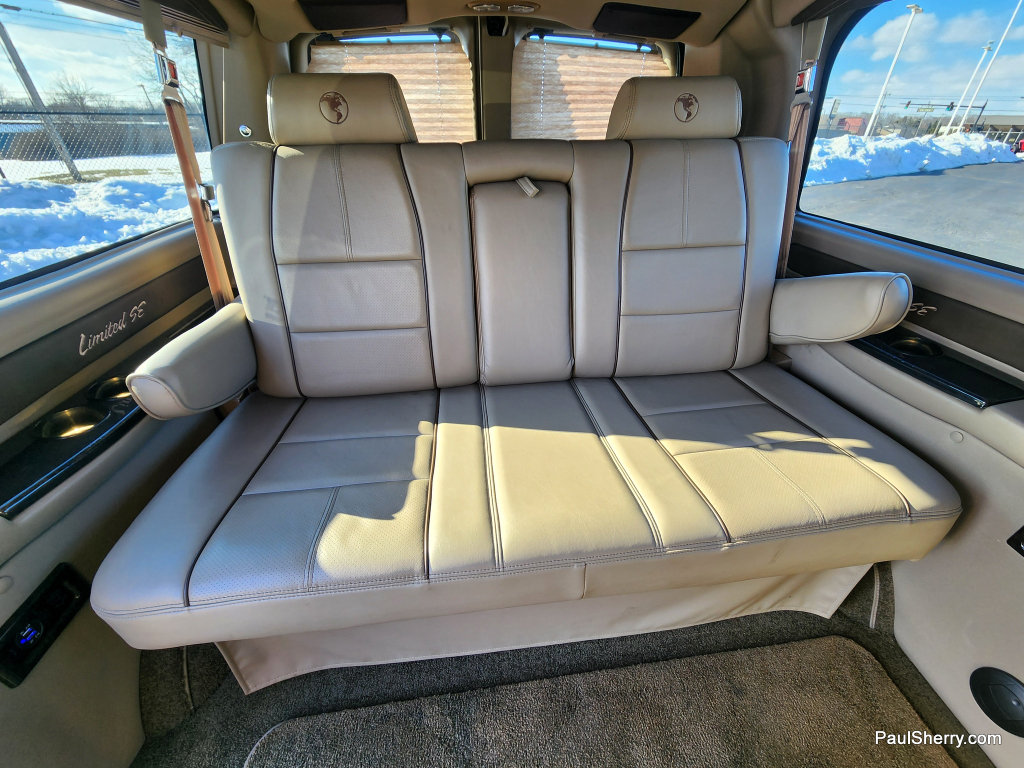Used 2019 Chevrolet Express 2500 w/ Enhanced Convenience Package RWD image 36