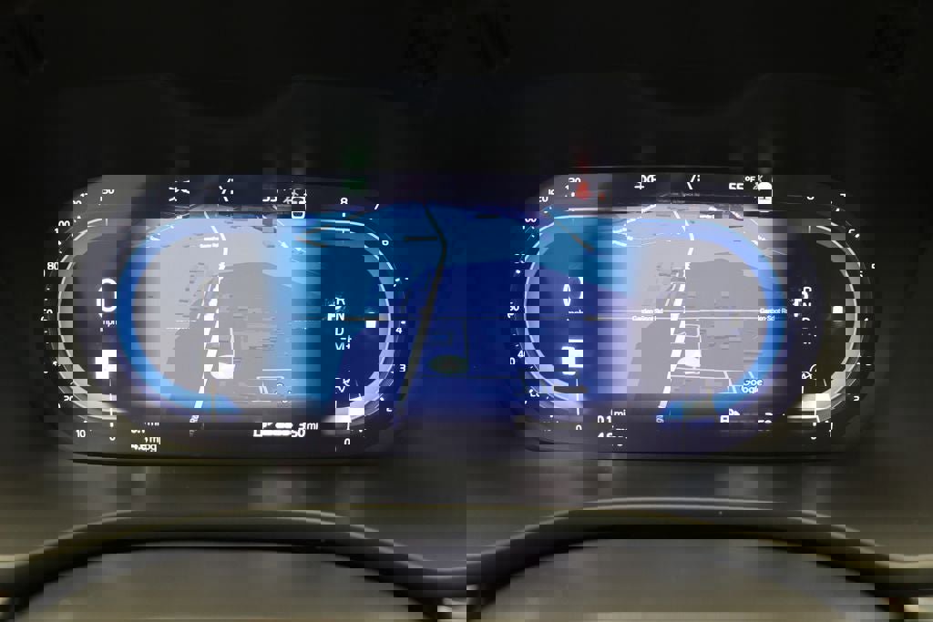 Used 2025 Volvo XC60 B5 Core image 20