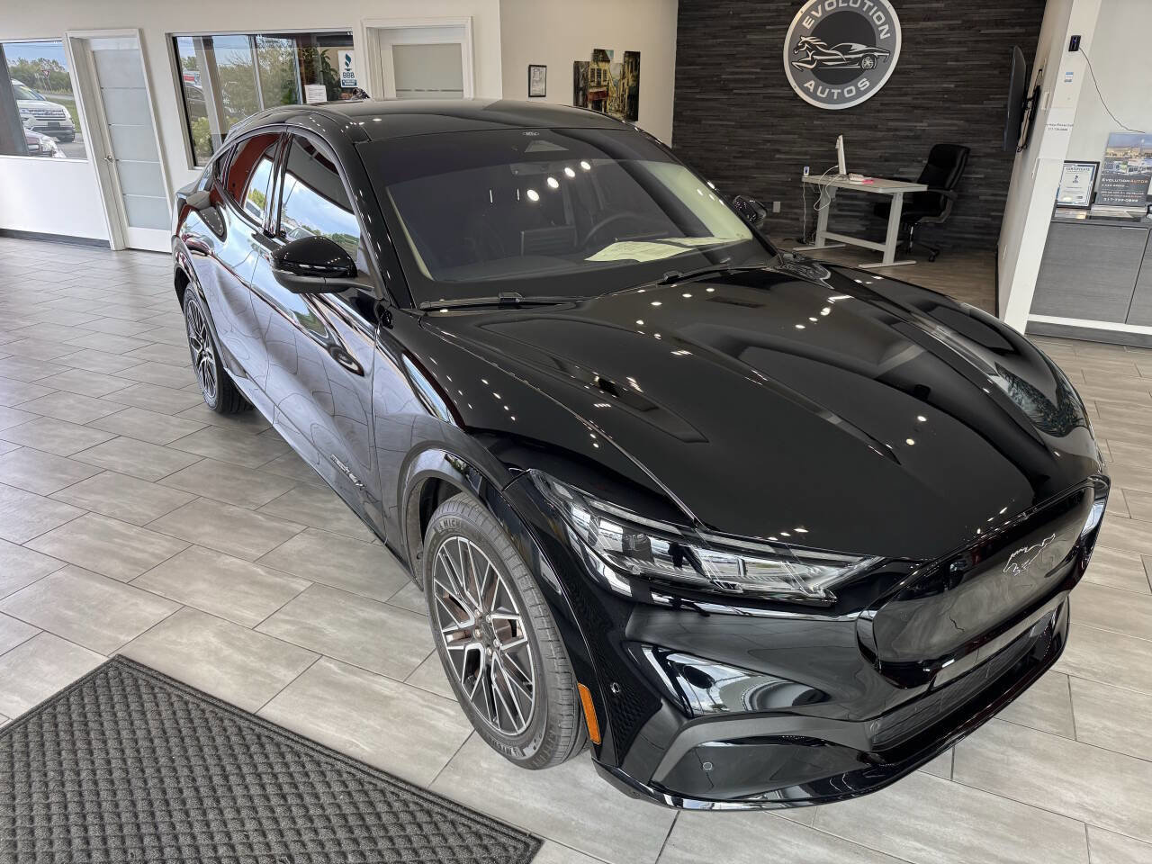 Used 2024 Ford Mustang Mach-E Premium image 6