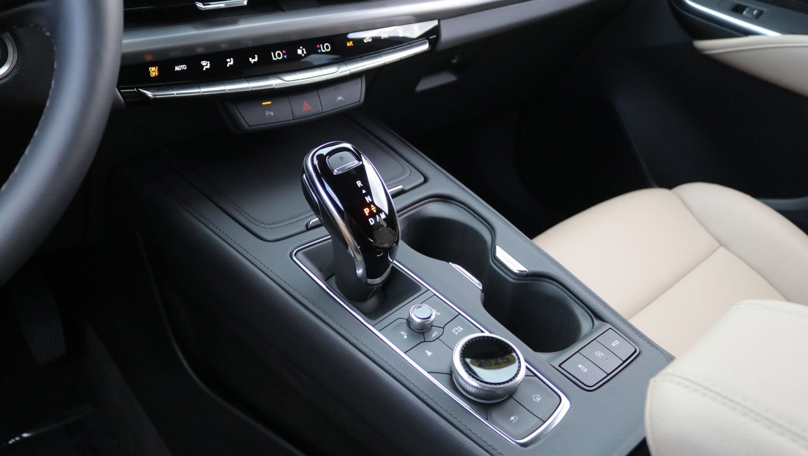 Certified 2025 Cadillac XT4 Premium Luxury FWD image 28